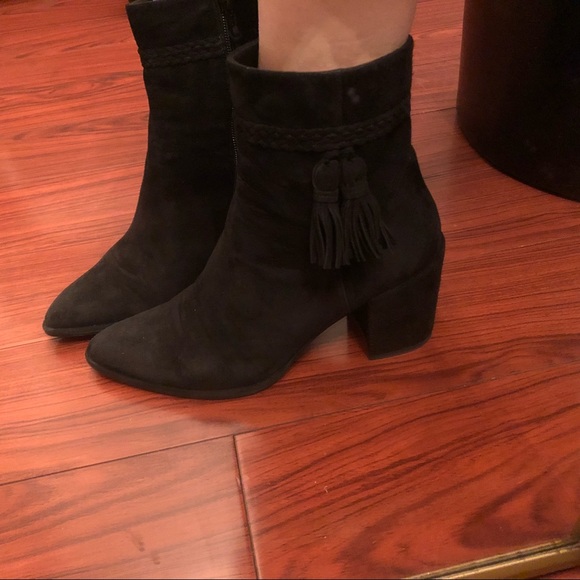 Stuart Weitzman Booties🎀 - Picture 2 of 6